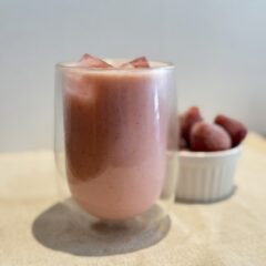 甘酒ドリンクいちご（550円）